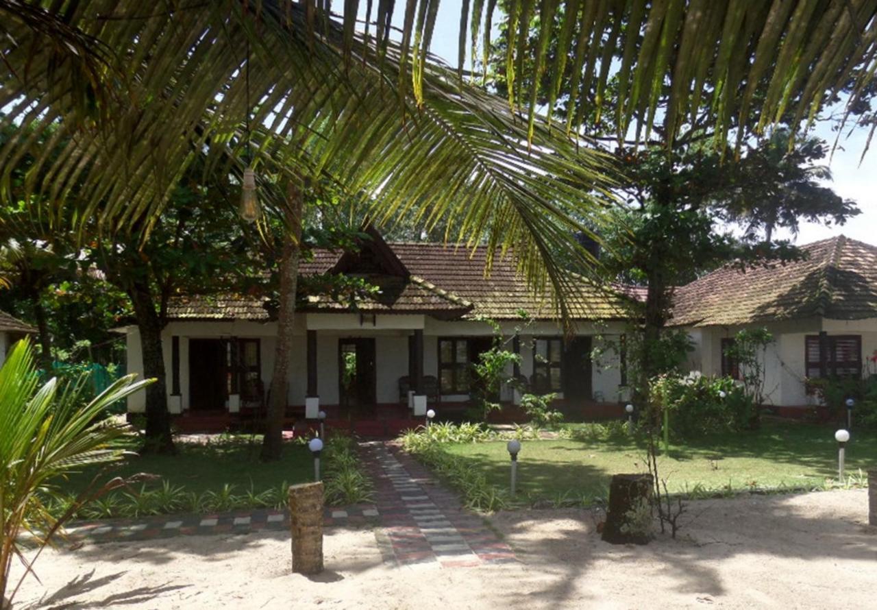 Marari Sealap Beach Villas 马拉利库兰 外观 照片