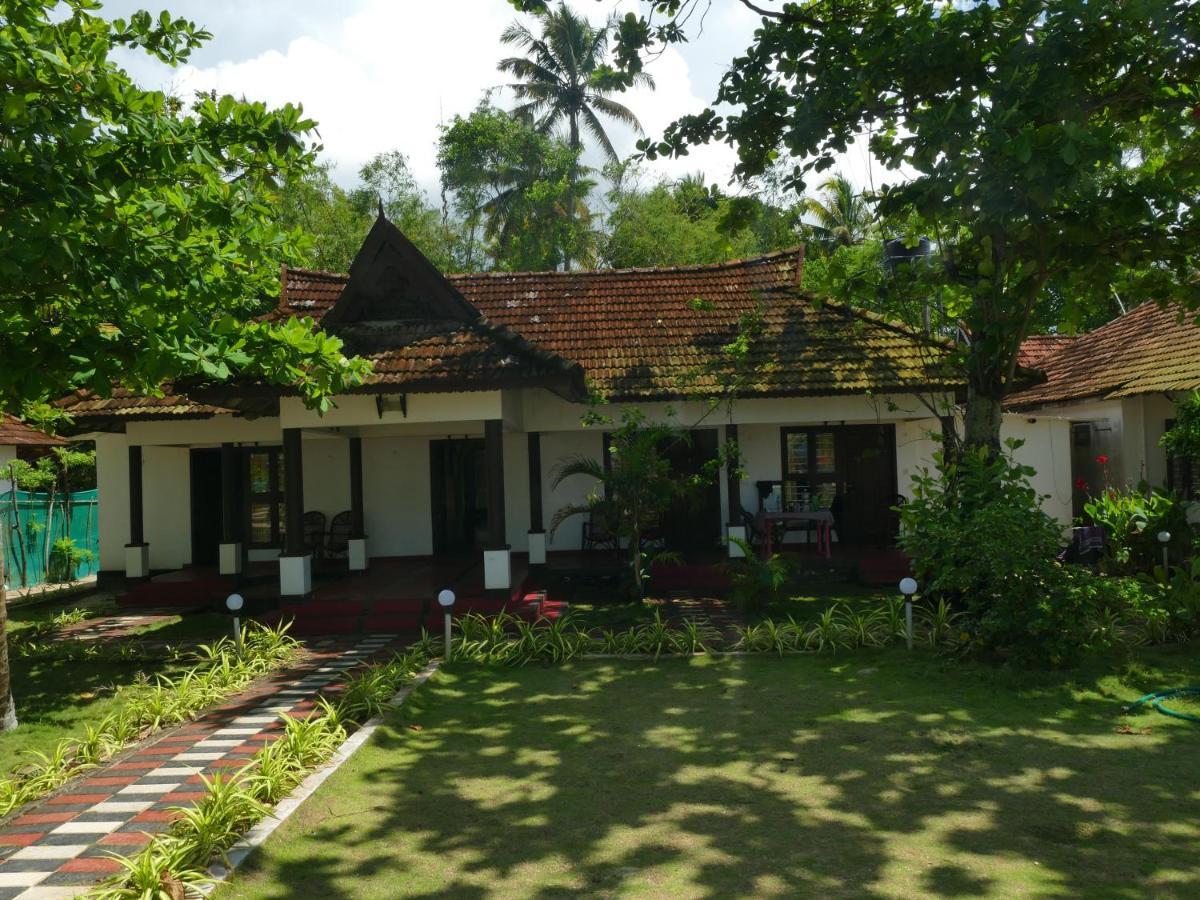 Marari Sealap Beach Villas 马拉利库兰 外观 照片