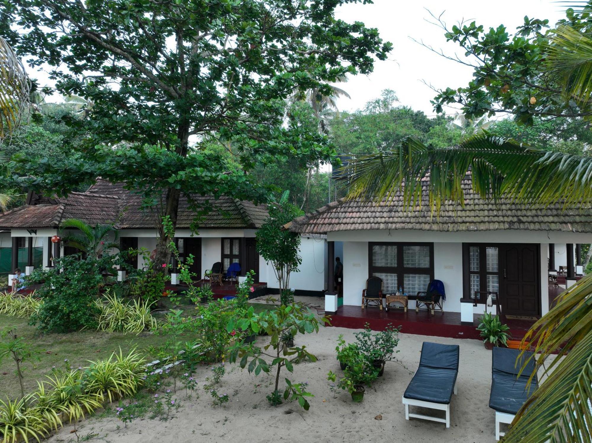 Marari Sealap Beach Villas 马拉利库兰 外观 照片
