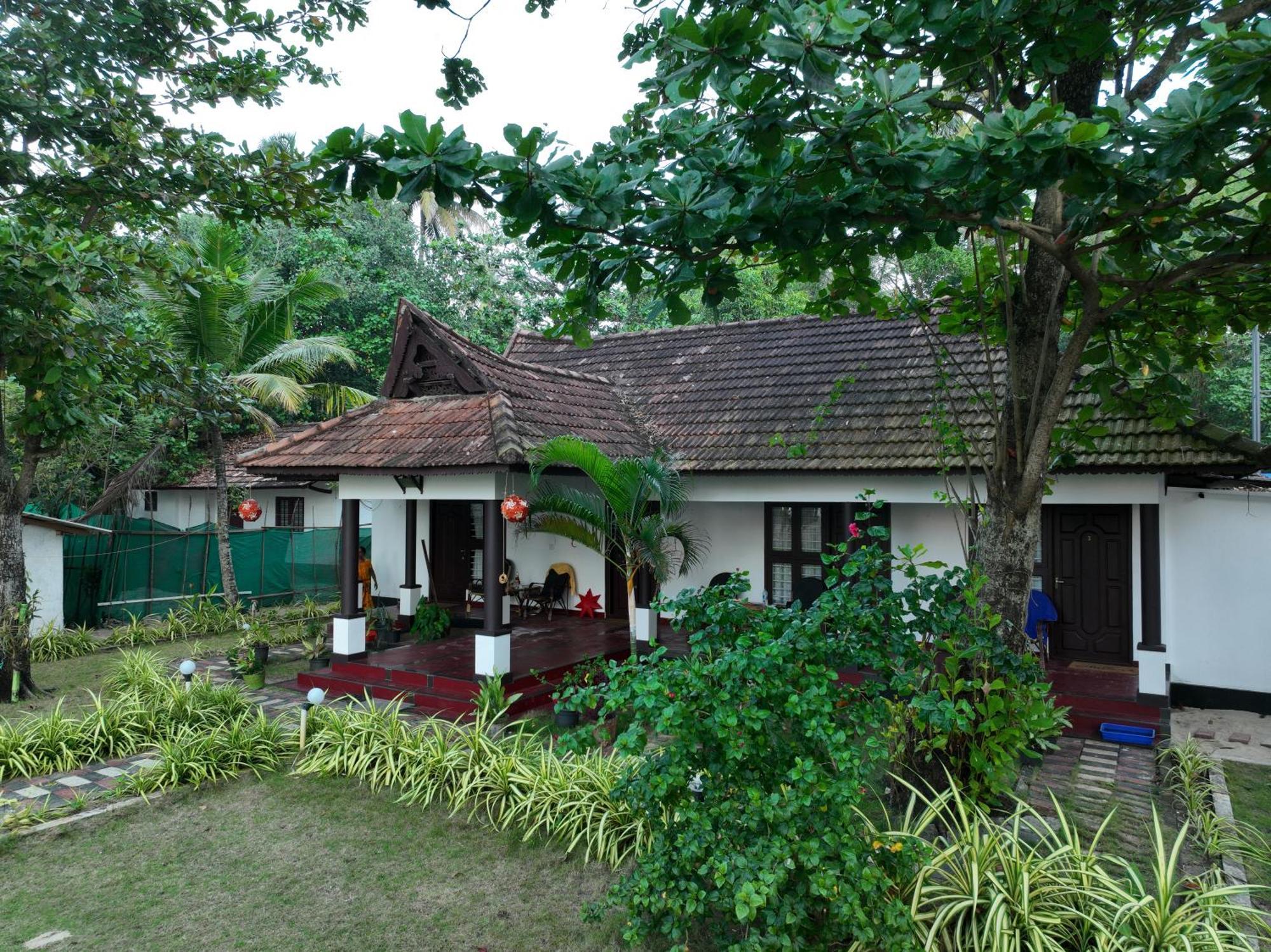 Marari Sealap Beach Villas 马拉利库兰 外观 照片