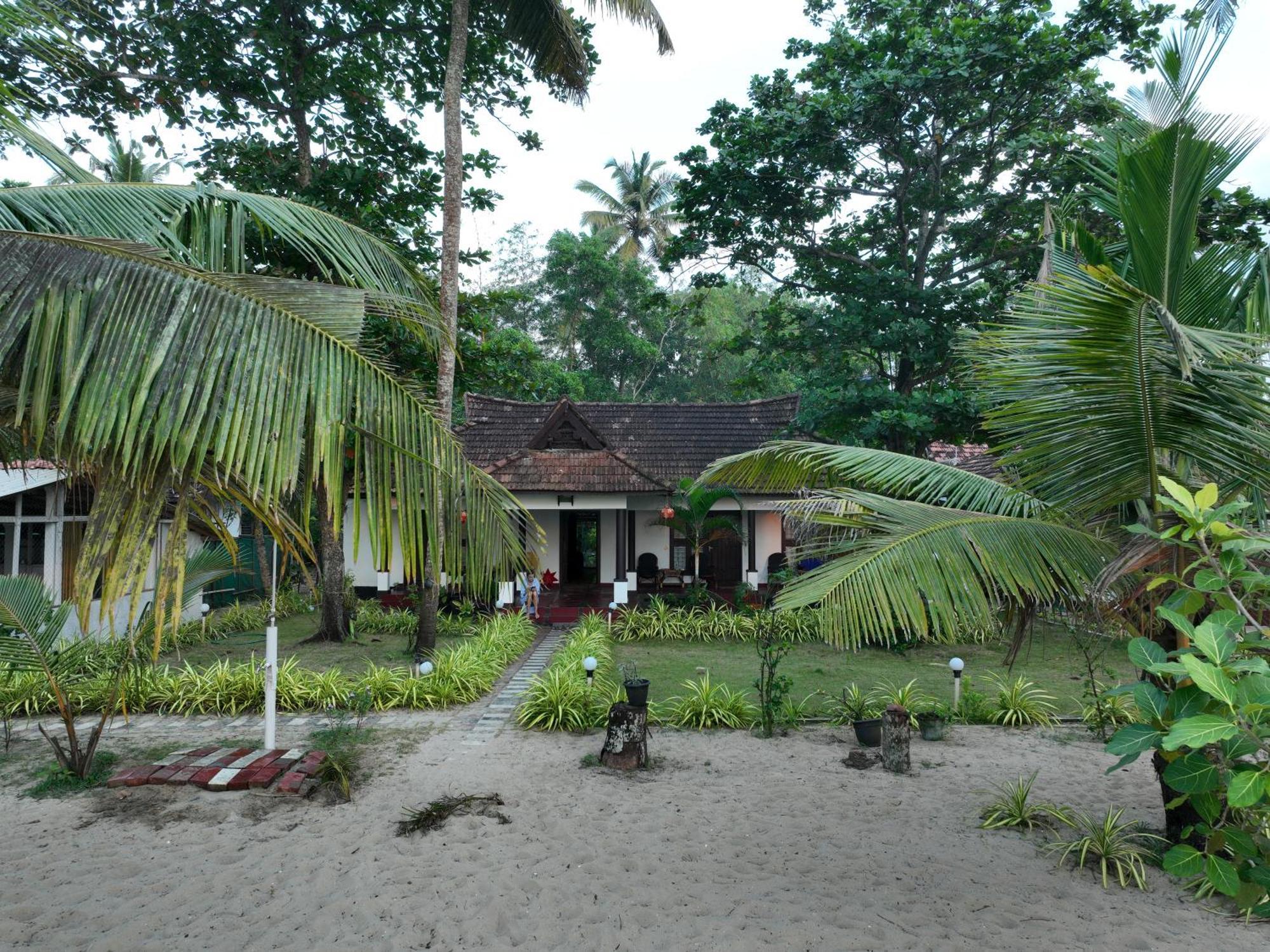 Marari Sealap Beach Villas 马拉利库兰 外观 照片